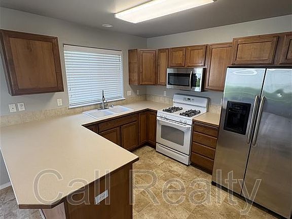 4th image of 1814 N Arc St