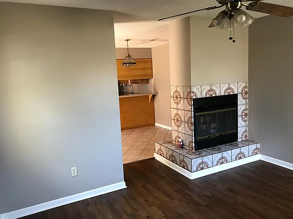 3rd image of 6007A Charles Dr #6007A