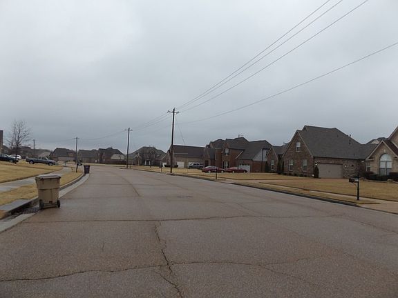 5th image of 8508 Meadow Vale Dr