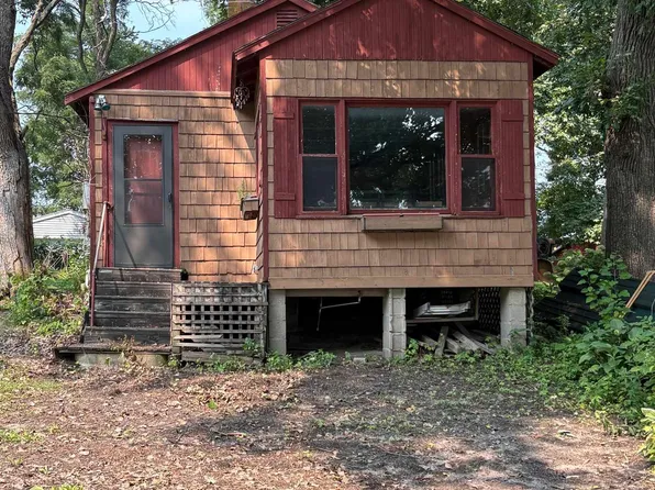 23 W Park Rd, Frederika, IA 50631