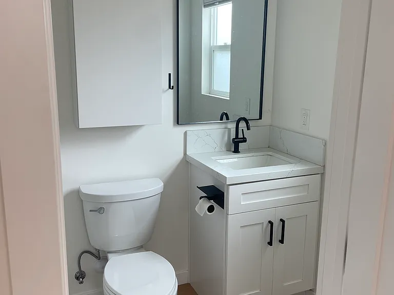 525 Arcade Dr — Photo 6