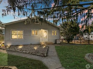 42202 N 3rd Ave, Antioch, IL 60002