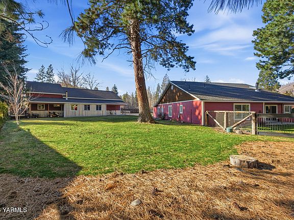 5th image of 121 Rattlesnake Ln