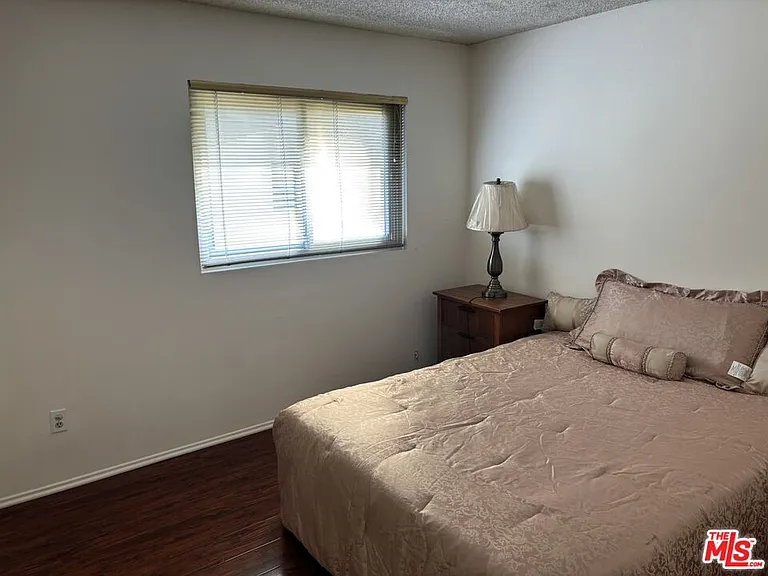 12520 Sanford St — Photo 16