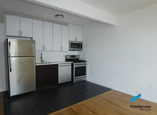 Rented by FirstService Realty (legacy) | media 1