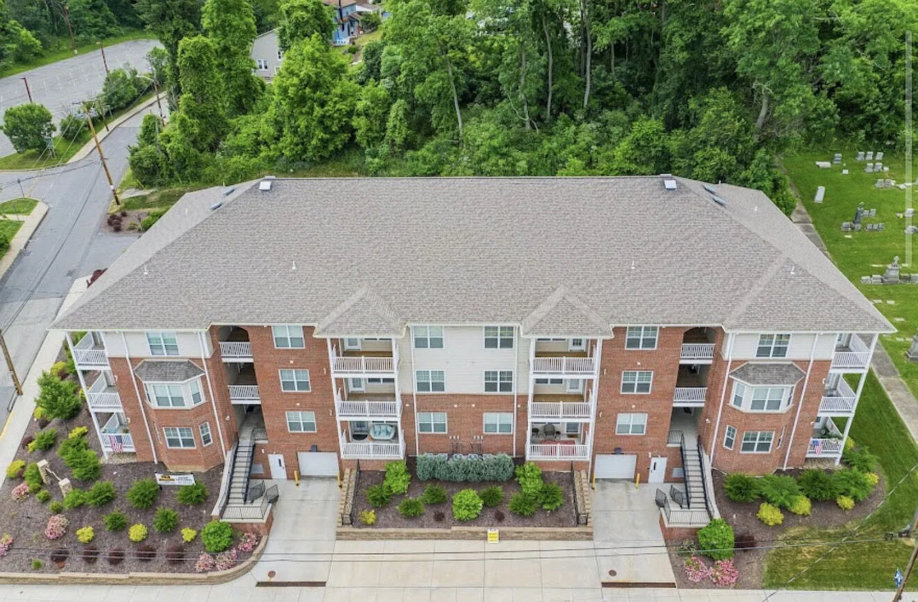 Castle Ridge — Photo 1