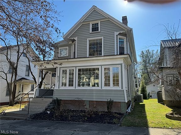 3rd image of 517 3rd St