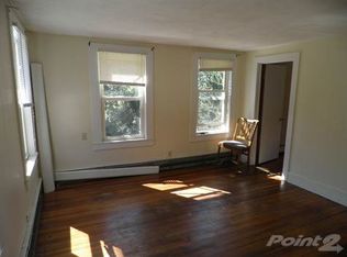 17 Lake View Rd, Cranston, RI 02920