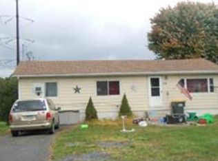 538 Rose Inn Ave, Nazareth, PA 18064