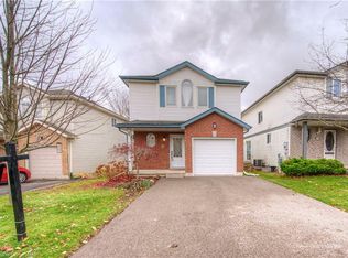 51 Westmeadow Dr, Kitchener, ON N2N3K9
