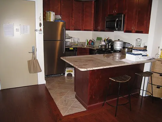 Rented by Alexiou Realty | media 20