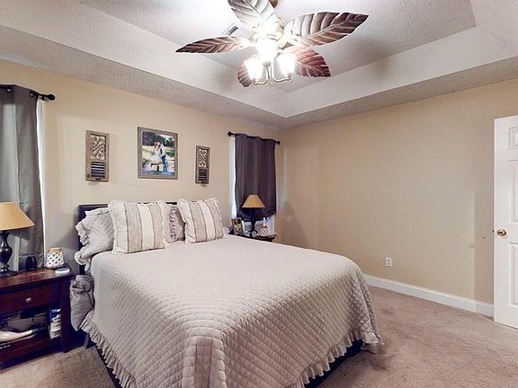 5th image of 1015 Woodberry Dr