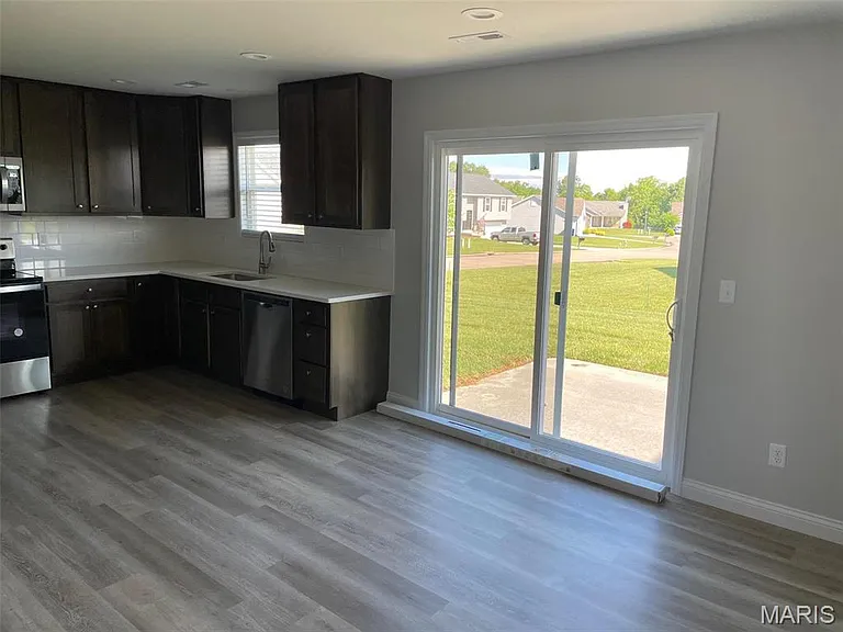 307 Meriadoc Ln — Photo 15