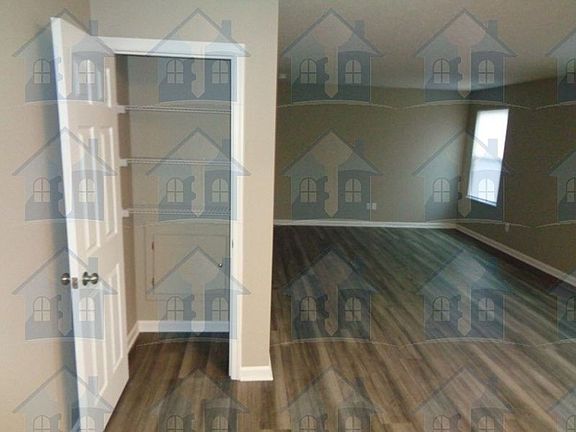 5th image of 807 Prescot Cir