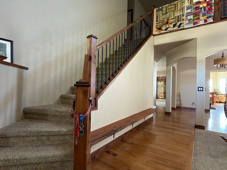 296 Sloan Dr — Photo 3