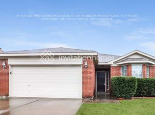 1032 McKavett Dr, Fort Worth, TX 76140
