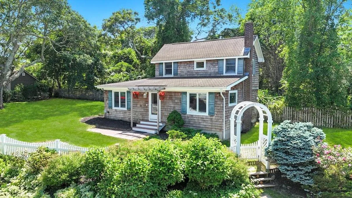 Charming Mattituck Retreat Near the Bay with Modern Updates — Photo 1