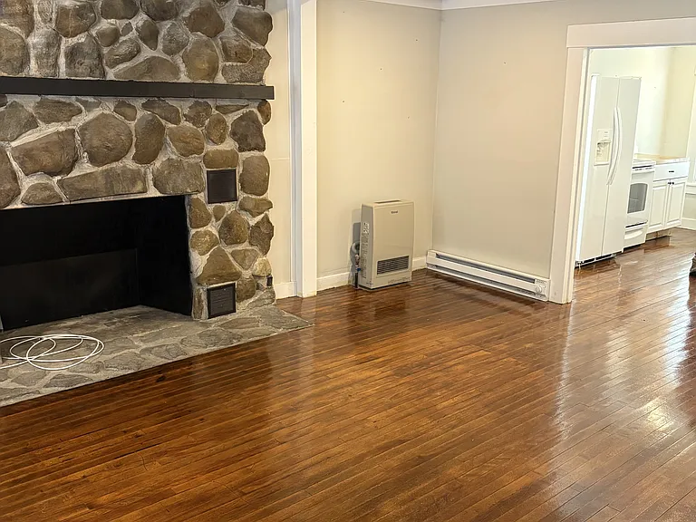 868 Main St #1 — Photo 6