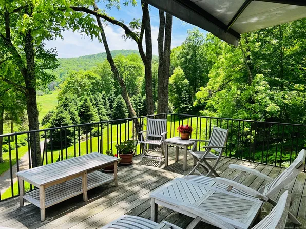 2 Cobble Heights Road, Kent, CT 06757