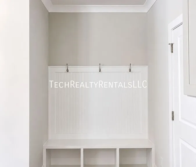 4630 Dogwood Pl #1 — Photo 8