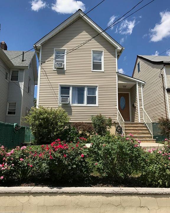 1st image of 76 Van Pelt Ave