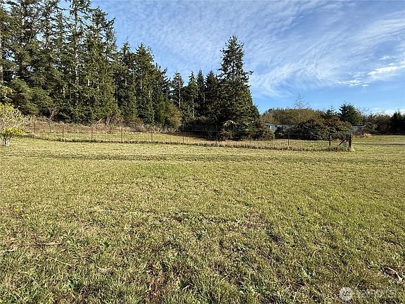 3rd image of 23804 Elm Lane