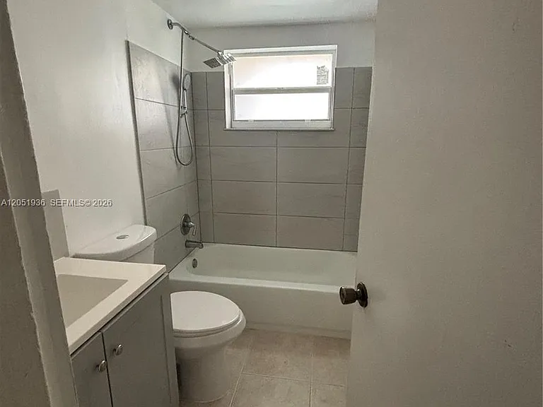 6631 SW 18th St #103 — Photo 10