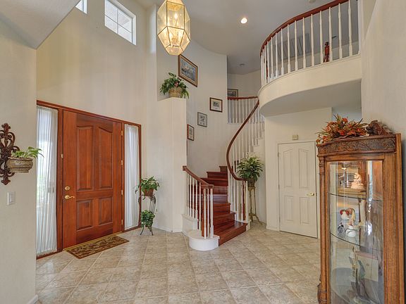 4th image of 1120 Elderberry Cir