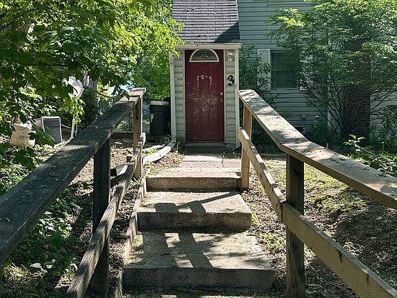 3rd image of 116 Maple Ave
