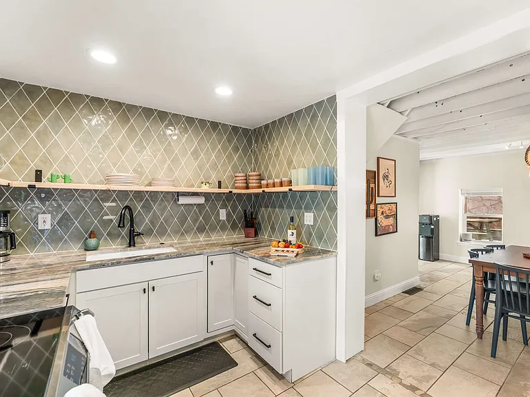 4602 Fountain Ave — Photo 18