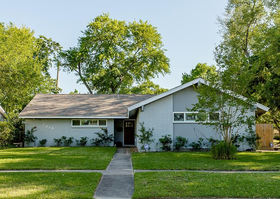 1st image of 5619 De Lange Ln