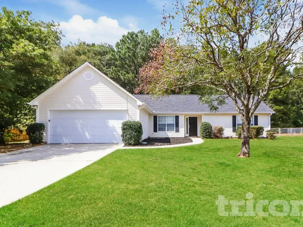 3625 Cobblestone Dr, Loganville, GA 30052