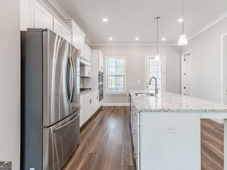 5051 Pinckney Ln — Photo 14