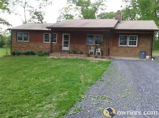 227 Larrick Ln, Middletown, VA 22645
