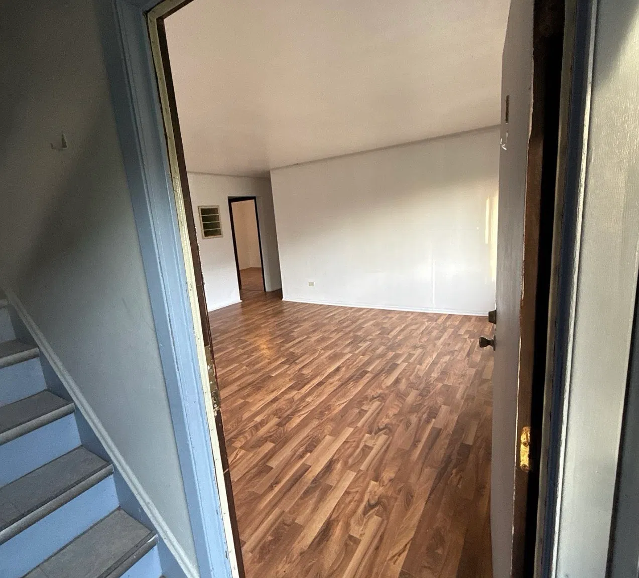 2 bed, 825 sqft, $1,400 — Photo 2