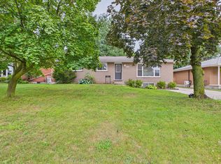 1049 Wellington St, Saugeen Shores, ON N0H 2C3