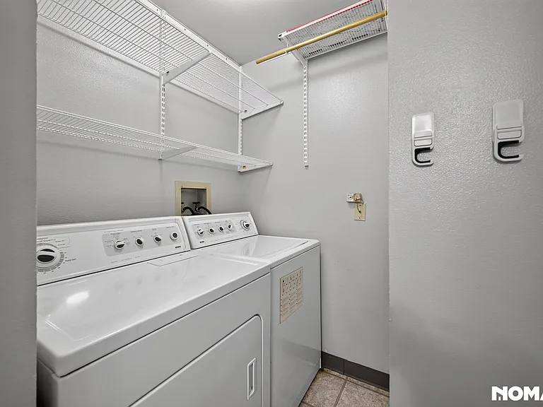 8225 Fairmount Dr #7-203 — Photo 21