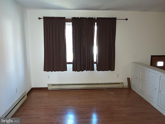 2nd image of 108 King Dr