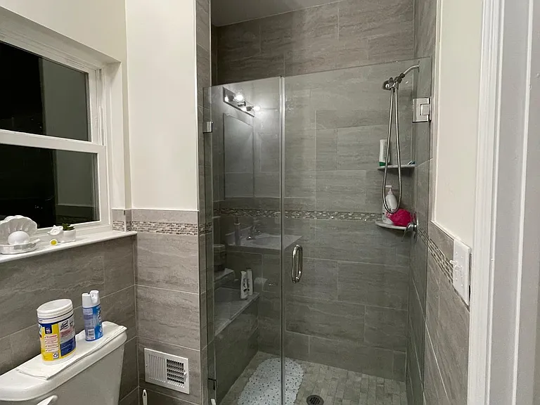230 Palmer St #2 — Photo 10