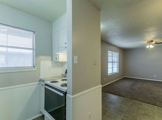 Barcelona Apartments, Mc Gregor, TX 76657