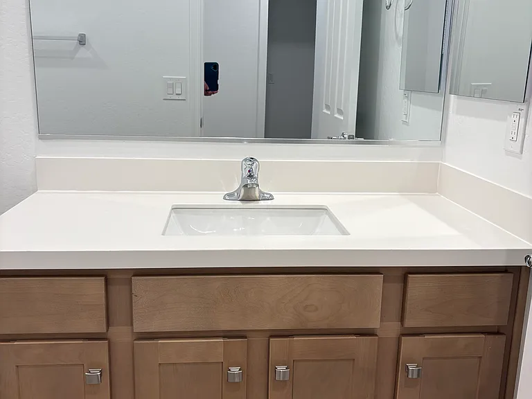 675 W Riparian Dr — Photo 35