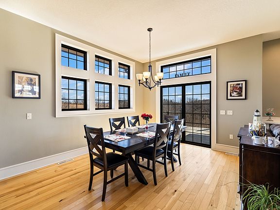 4th image of 730 Country Side Ln