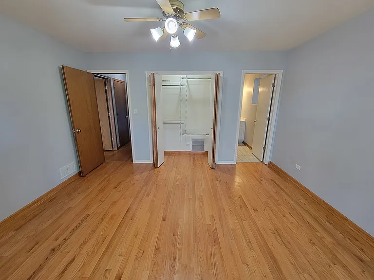 7411 N Claremont Ave #2W — Photo 7
