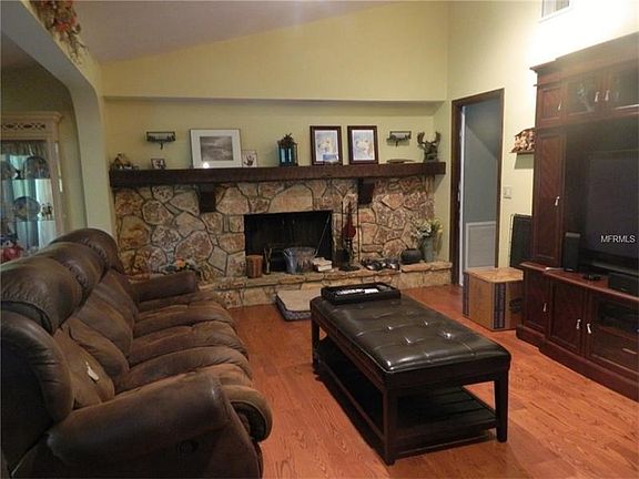 4th image of 9221 Kingsridge Dr