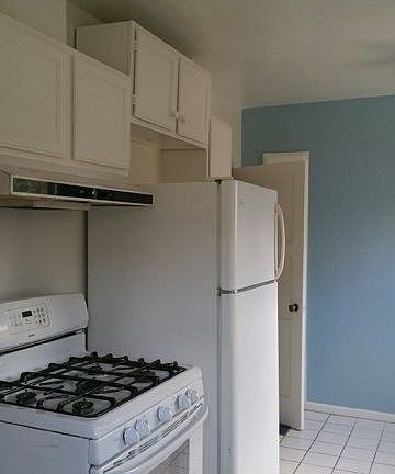 2nd image of 4648 Aragon Dr