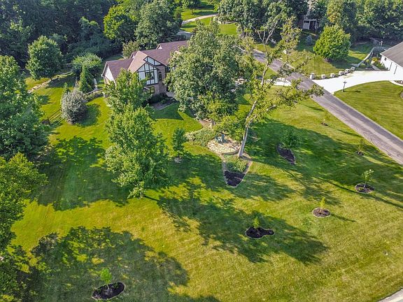 5th image of 5826 Woodbridge Ln