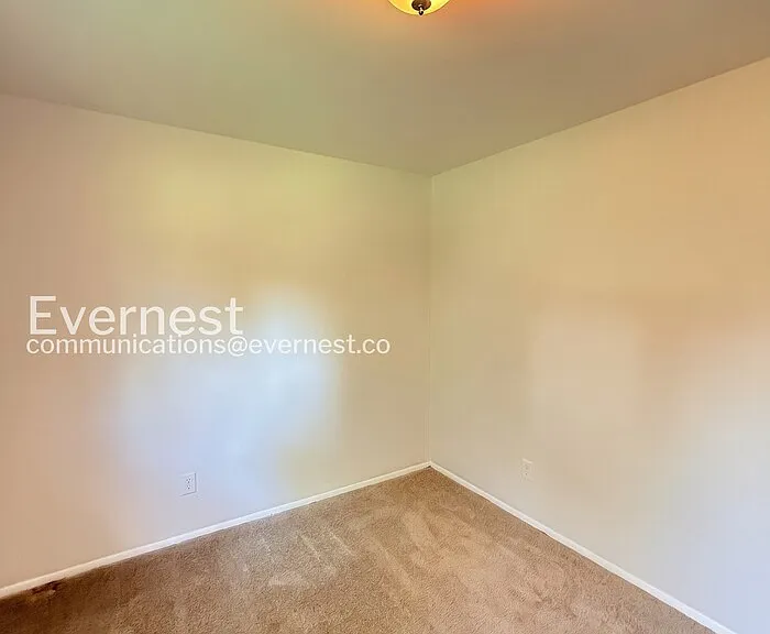 4224 Frazho Rd — Photo 12