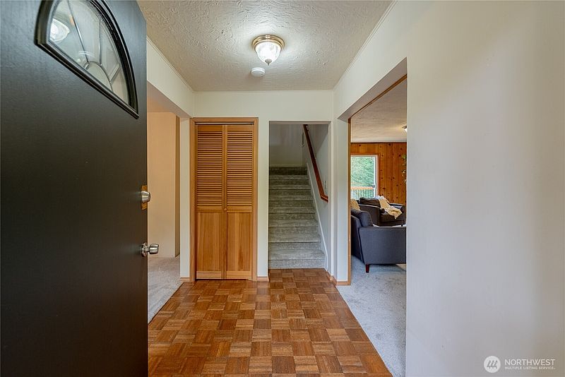 3rd image of 20006 68th Avenue NE