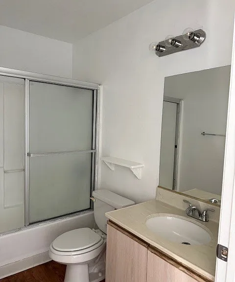 641 E 27th St #105 — Photo 13