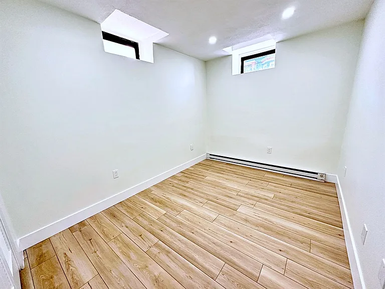 128 Webster St #A — Photo 15
